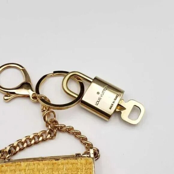 100% Auth Louis Vuitton Lock & Key with unbranded Bagcharm, Keycharm, Keychain - Picture 5 of 7